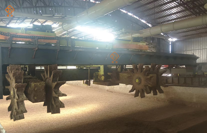 雞糞翻拋機價格及分類圖片 雞糞翻拋機價格及分類圖片